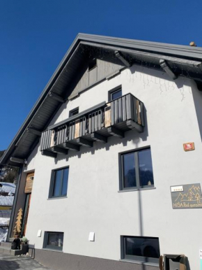 Hiša Pod gorami II****-house with wellness
